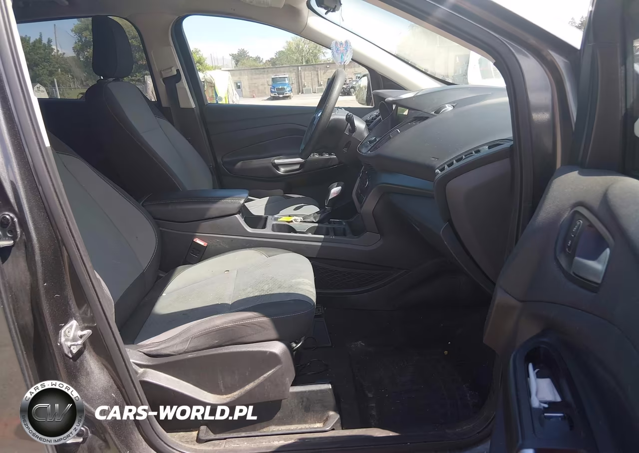 2019 Ford Escape Se VIN:1FMCU9GD9KUA14467 - 5