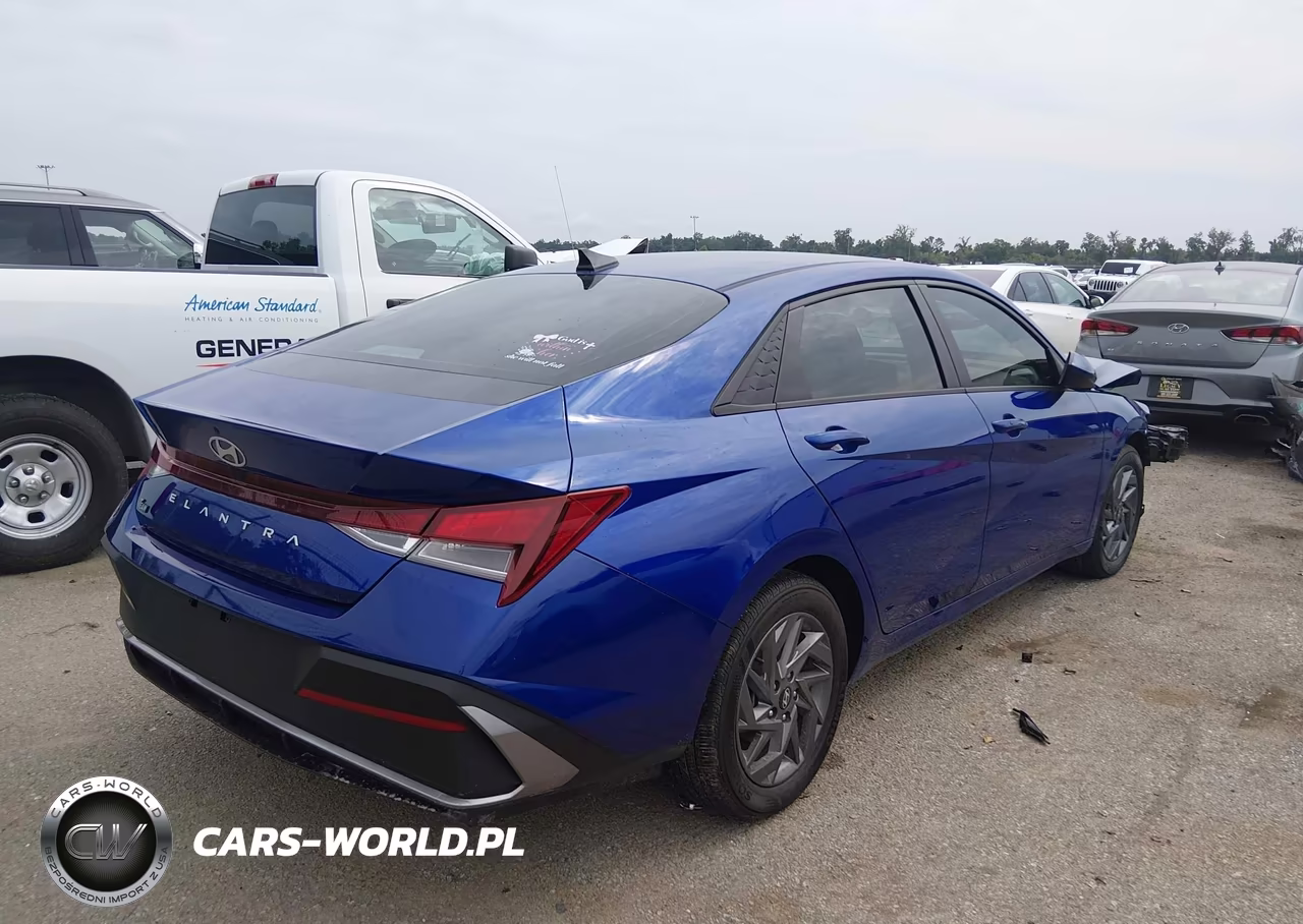 2024 Hyundai Elantra Sel VIN:KMHLM4DG3RU729112 - 4