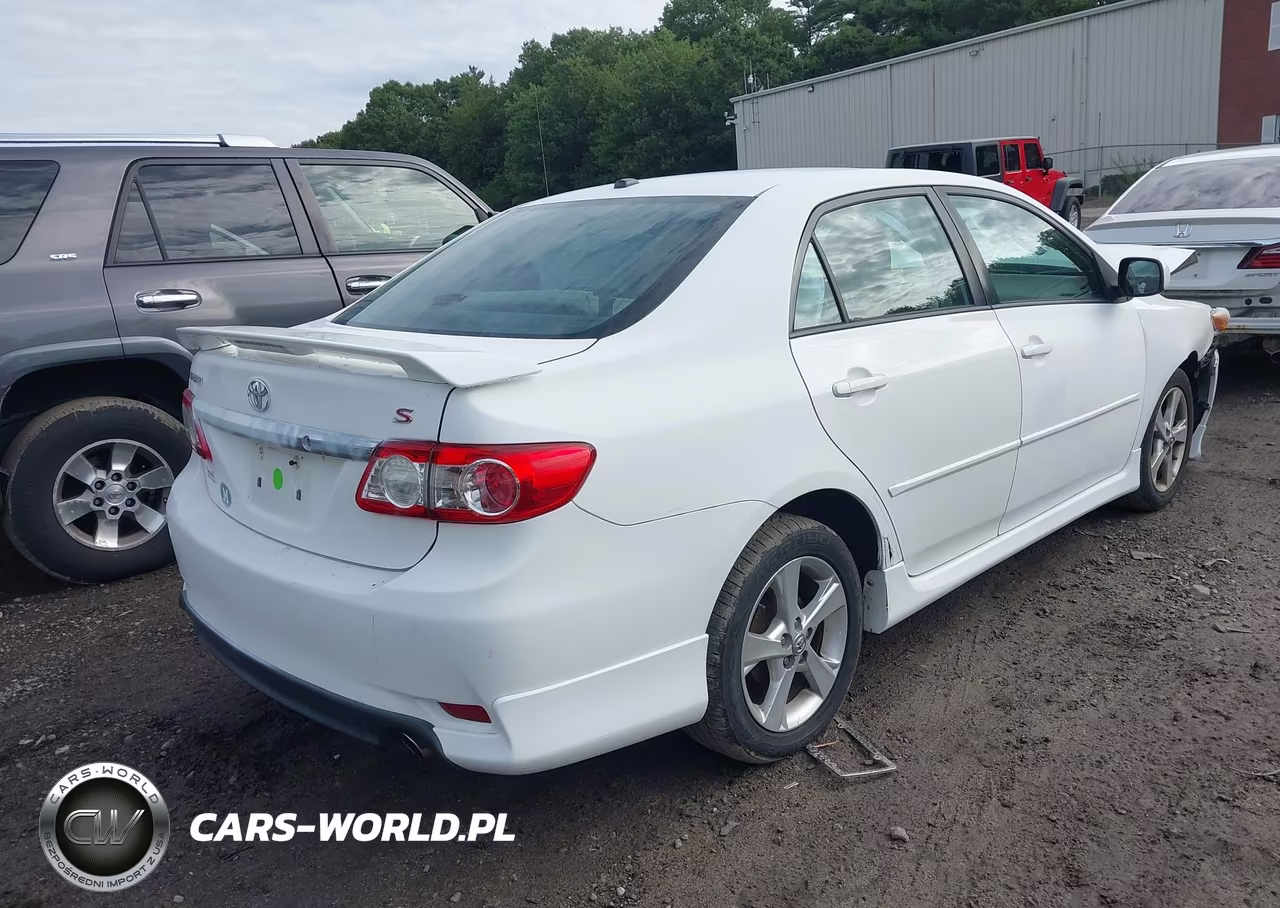 2011 Toyota Corolla S VIN:2T1BU4EE0BC592422 - 4