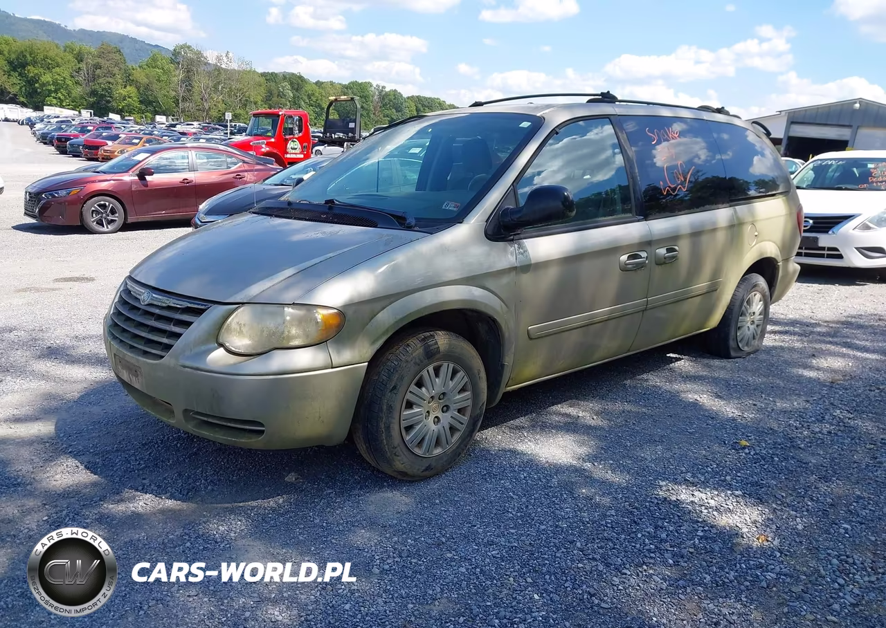 2005 Chrysler Town & Country Lx VIN:2C4GP44RX5R174889 - 2