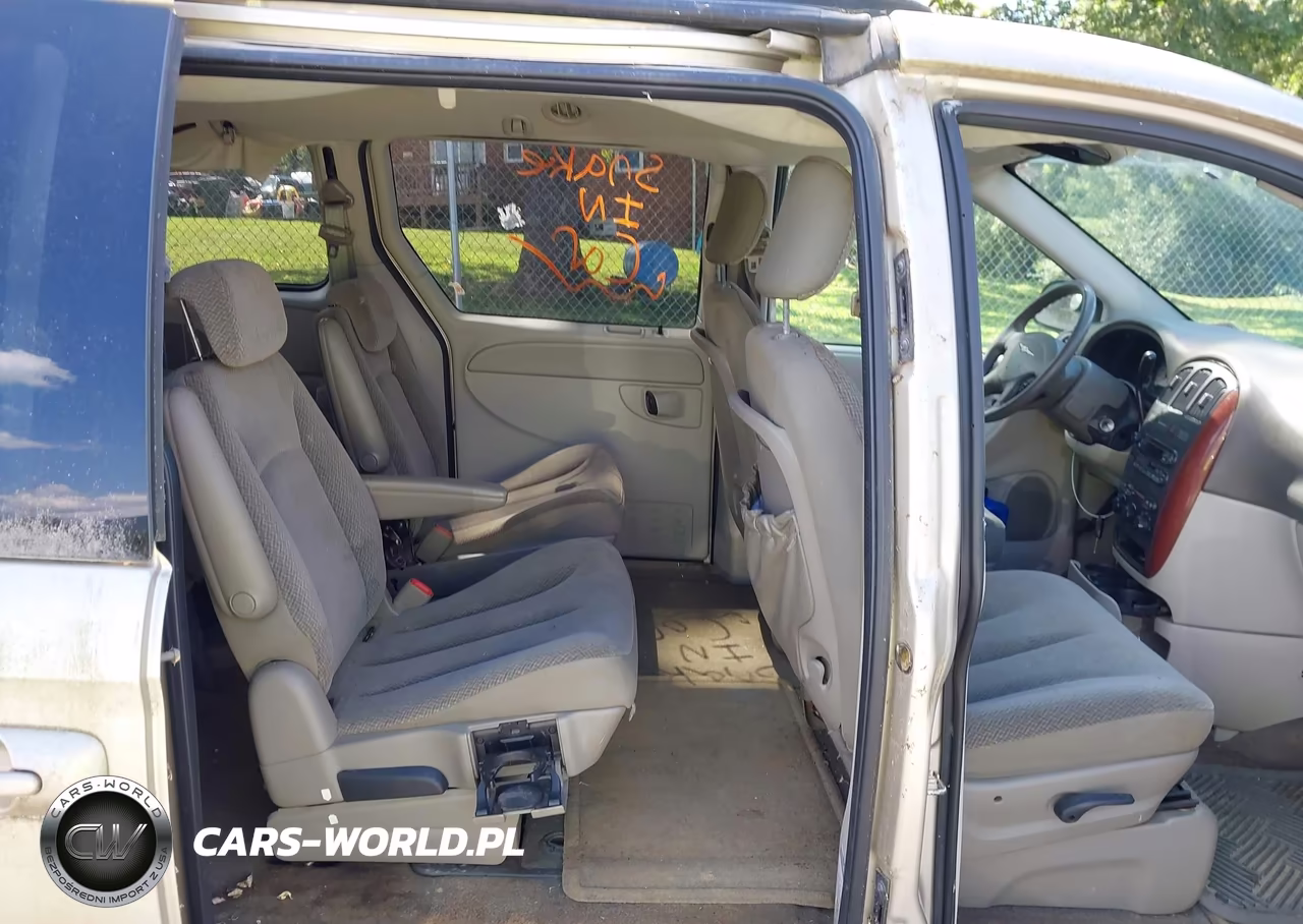 2005 Chrysler Town & Country Lx VIN:2C4GP44RX5R174889 - 8