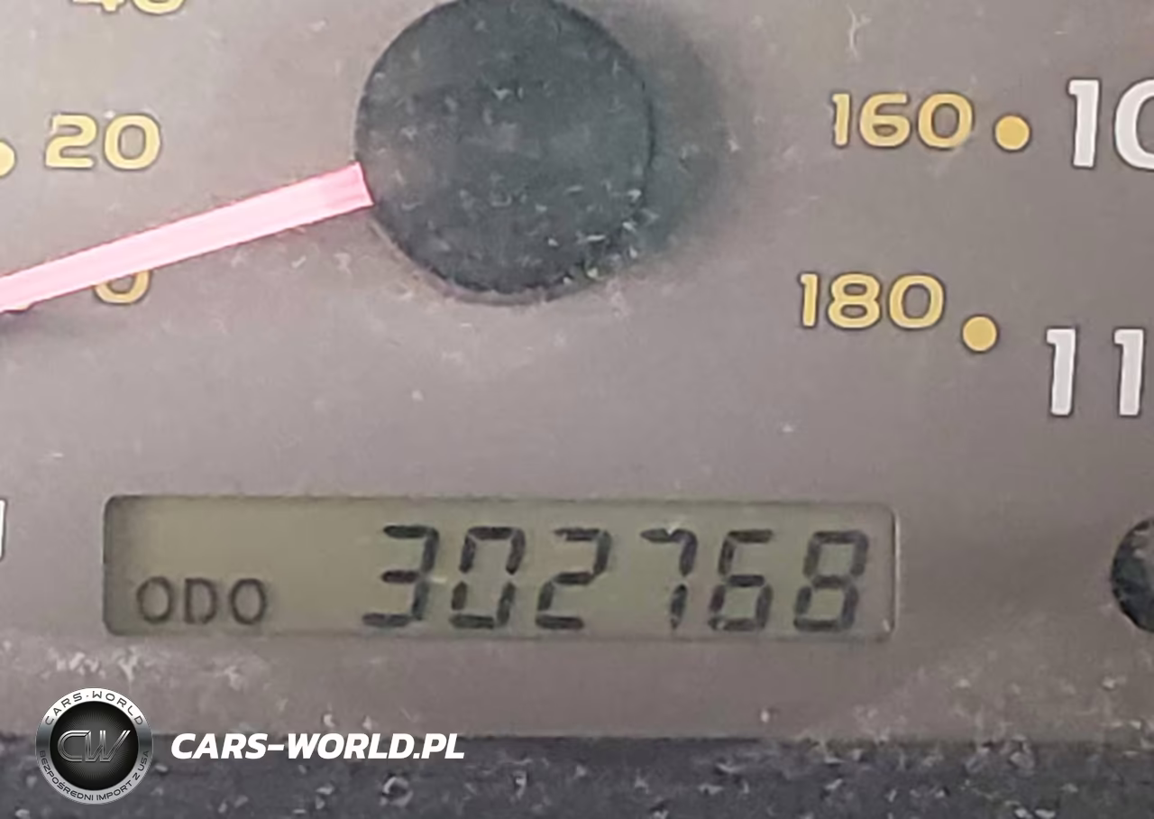 2001 Toyota Sequoia Limited V8 VIN:5TDBT48A51S056857 - 15