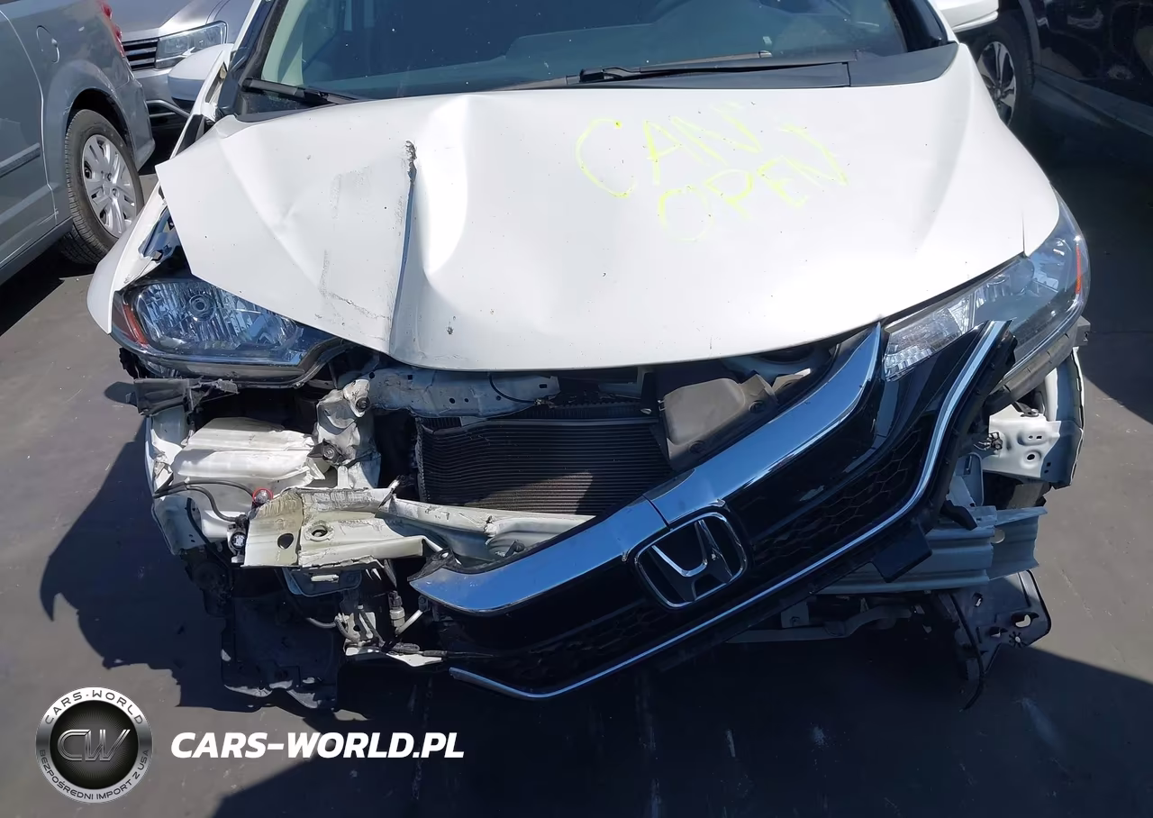 2020 Honda Fit Sport VIN:3HGGK5H6XLM726742 - 18