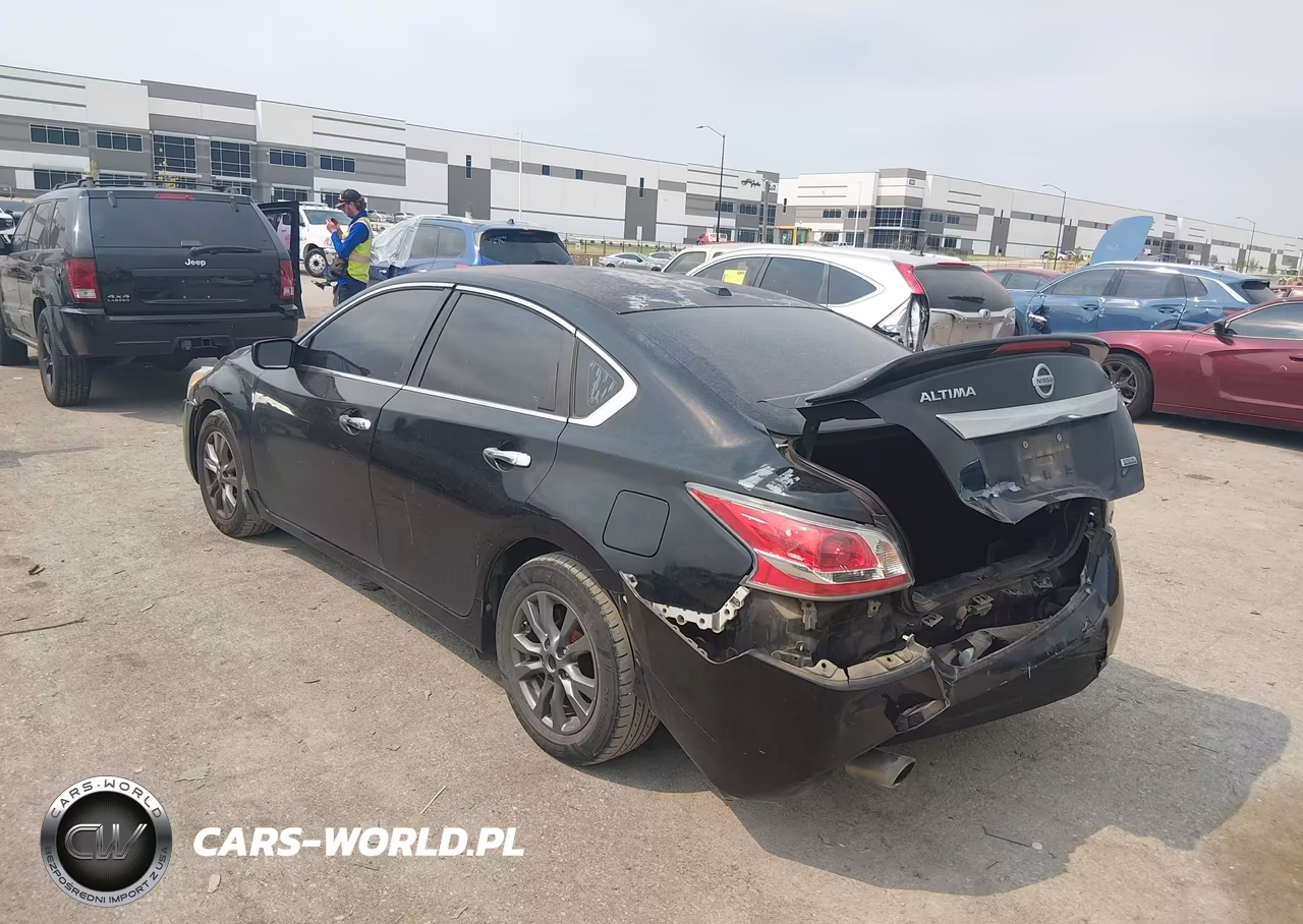 2015 Nissan Altima 2.5 S VIN:1N4AL3AP4FC476404 - 3