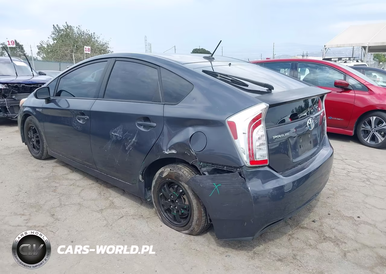 2012 Toyota Prius Three VIN:JTDKN3DU7C5492607 - 3