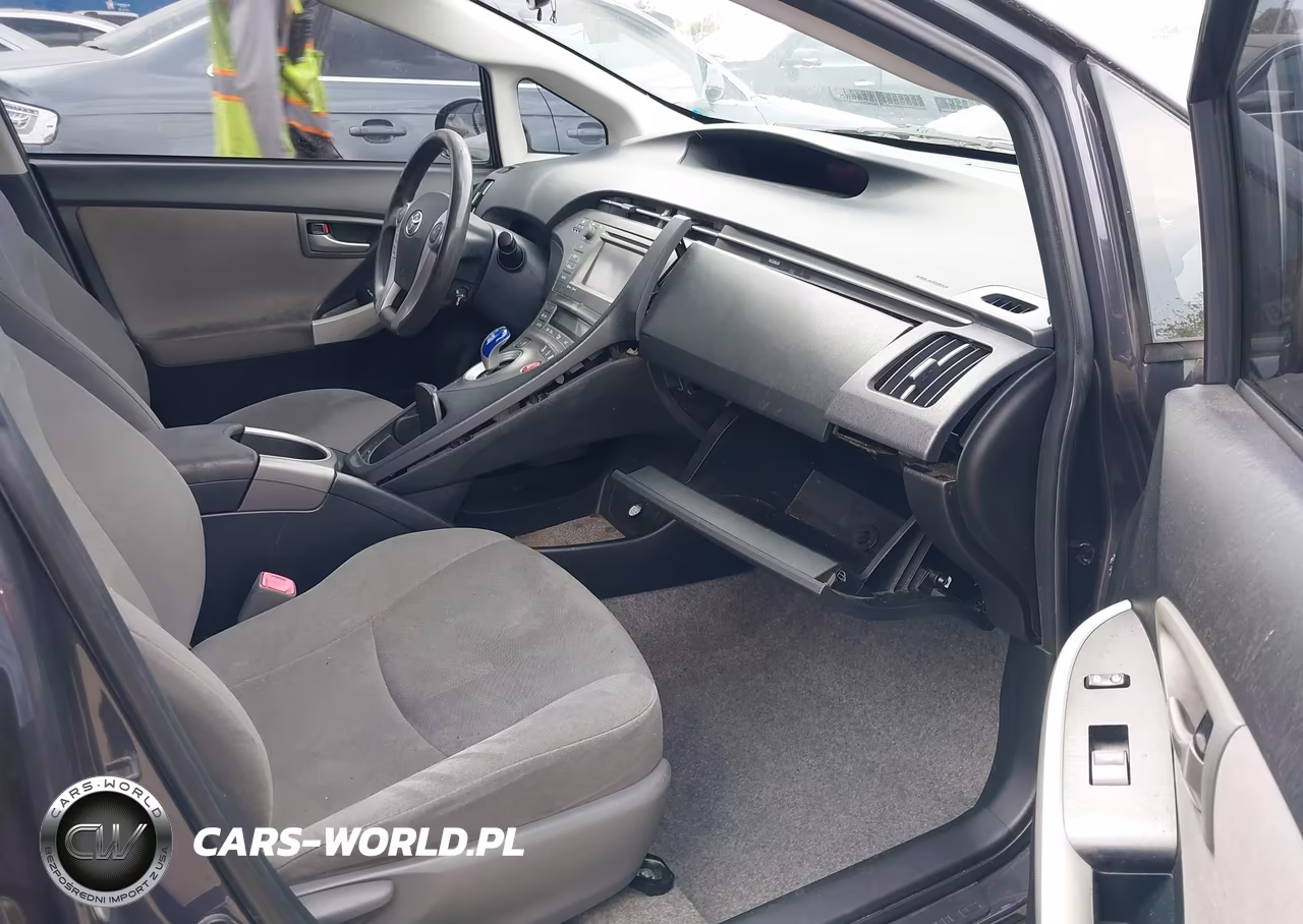 2012 Toyota Prius Three VIN:JTDKN3DU7C5492607 - 5