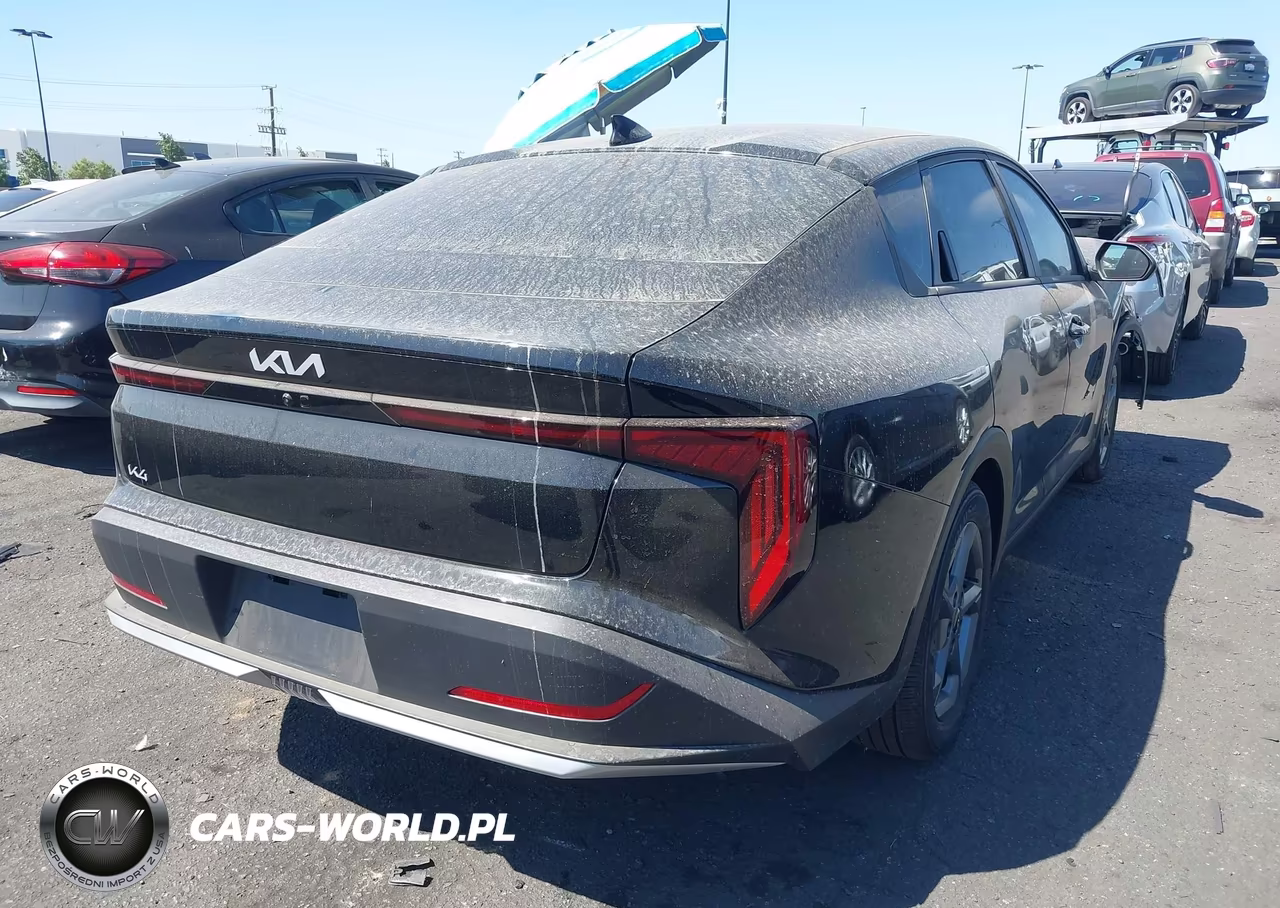 2026 Kia K4 Lxs VIN:3KPFT4DE8TE321570 - 4