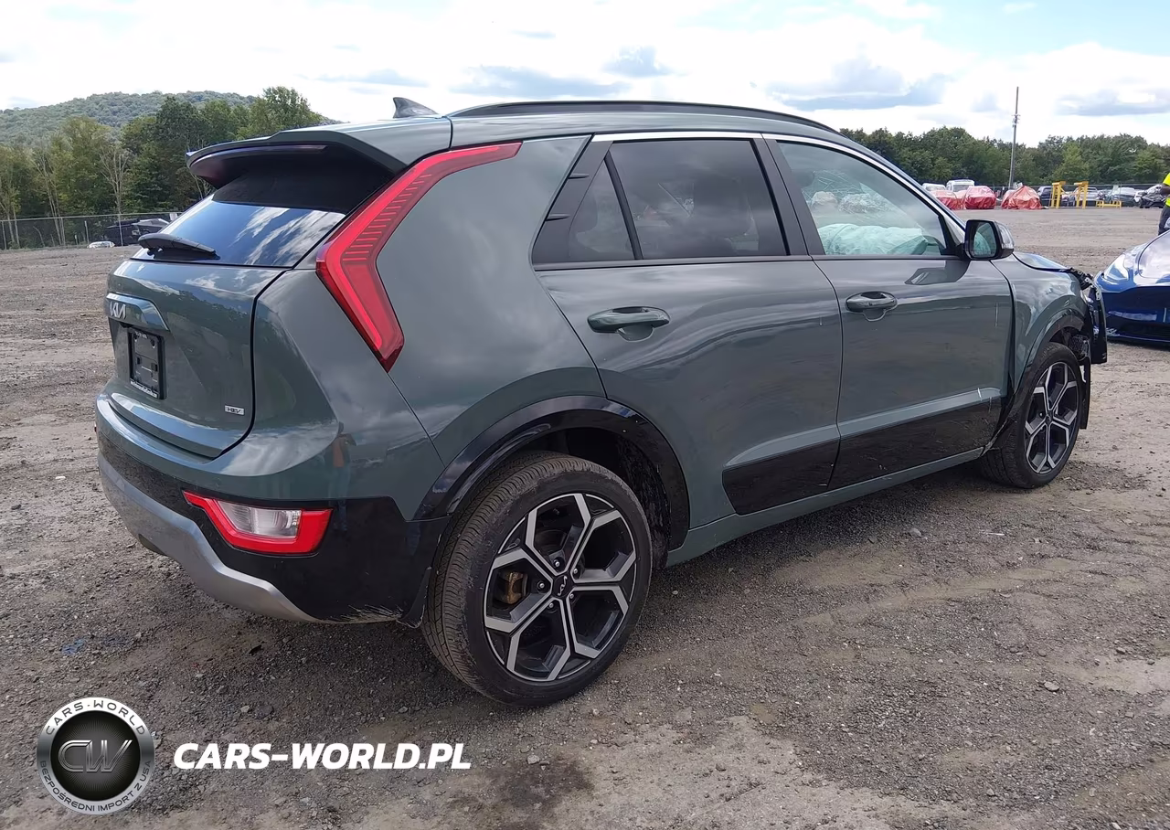 2025 Kia Niro Ex Touring VIN:KNDCR3LE6S5304533 - 4