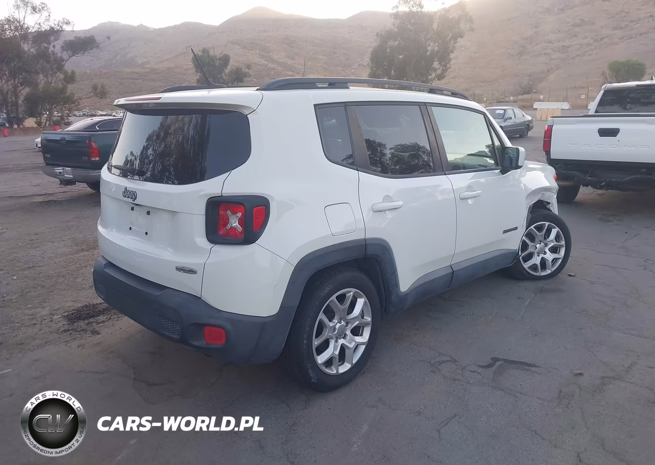 2015 Jeep Renegade Latitude VIN:ZACCJABT6FPB96729 - 4