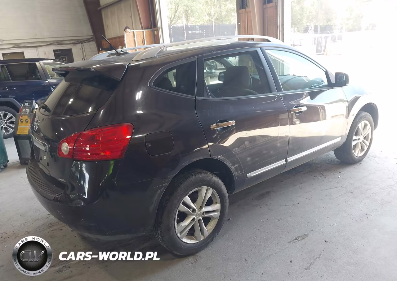 2015 Nissan Rogue Select S VIN:JN8AS5MV6FW253139 - 4