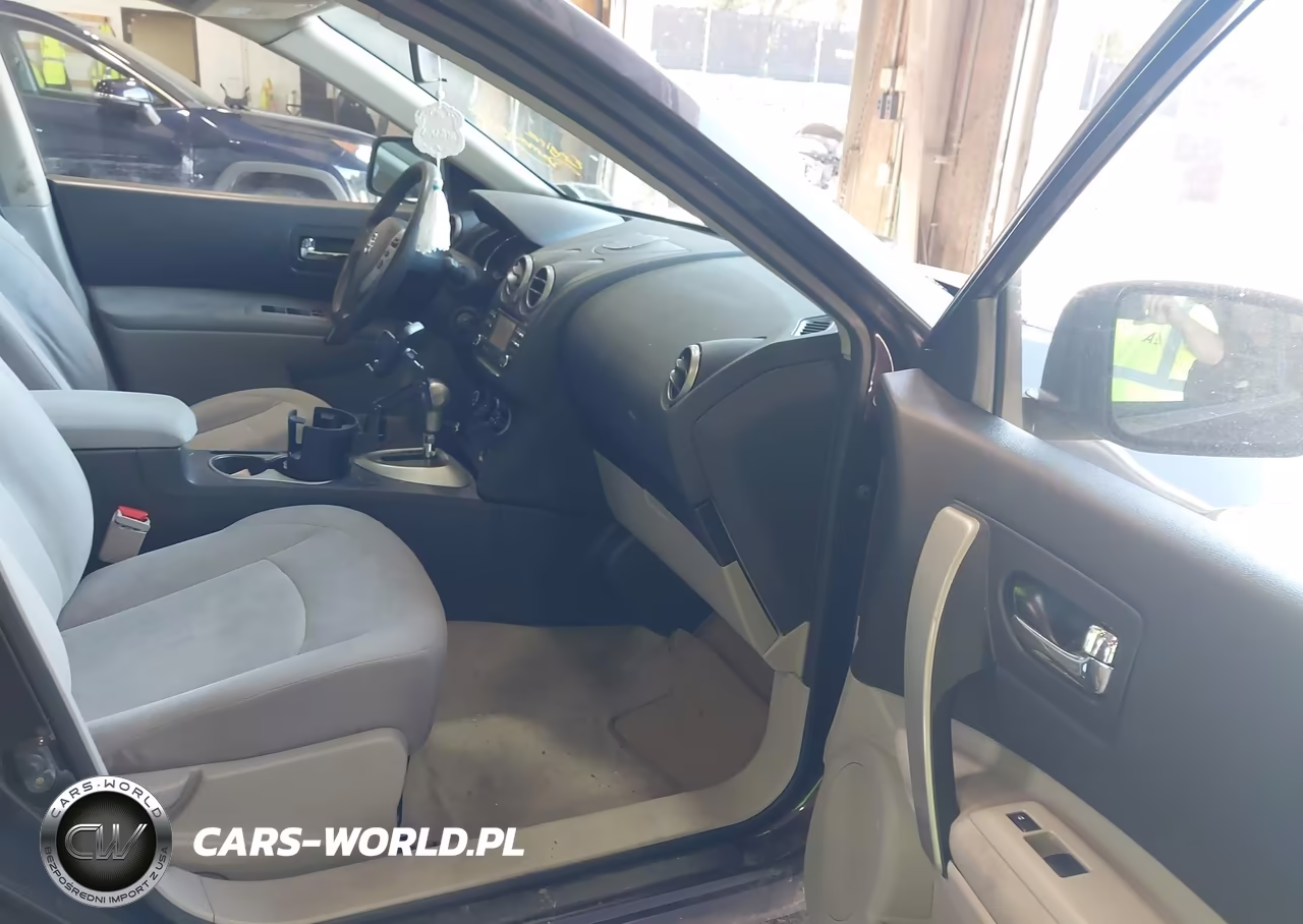 2015 Nissan Rogue Select S VIN:JN8AS5MV6FW253139 - 5