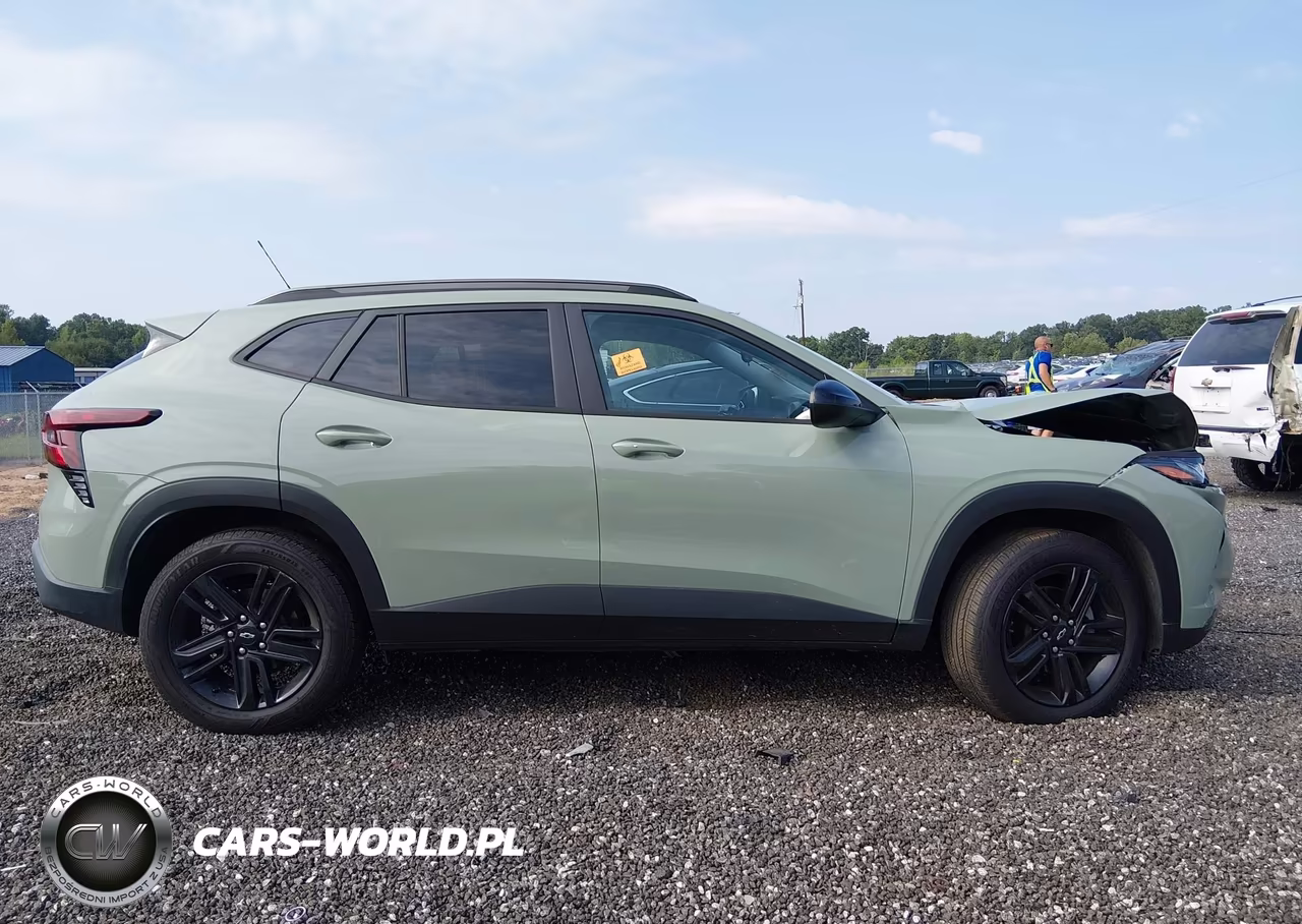 2025 Chevrolet Trax Fwd Activ VIN:KL77LKEP2SC130304 - 13