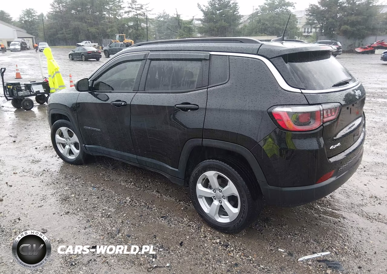 2020 Jeep Compass Latitude 4X4 VIN:3C4NJDBB6LT155233 - 3