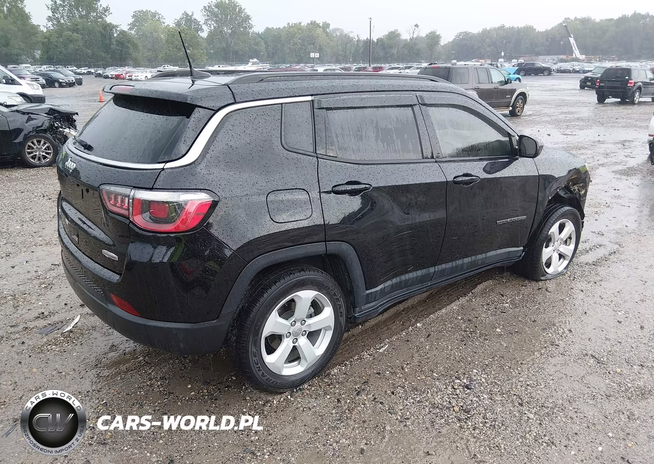 2020 Jeep Compass Latitude 4X4 VIN:3C4NJDBB6LT155233 - 4