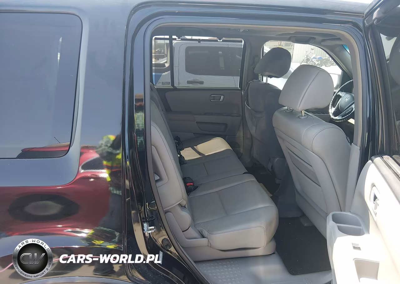 2009 Honda Pilot Touring VIN:5FNYF38979B023747 - 8
