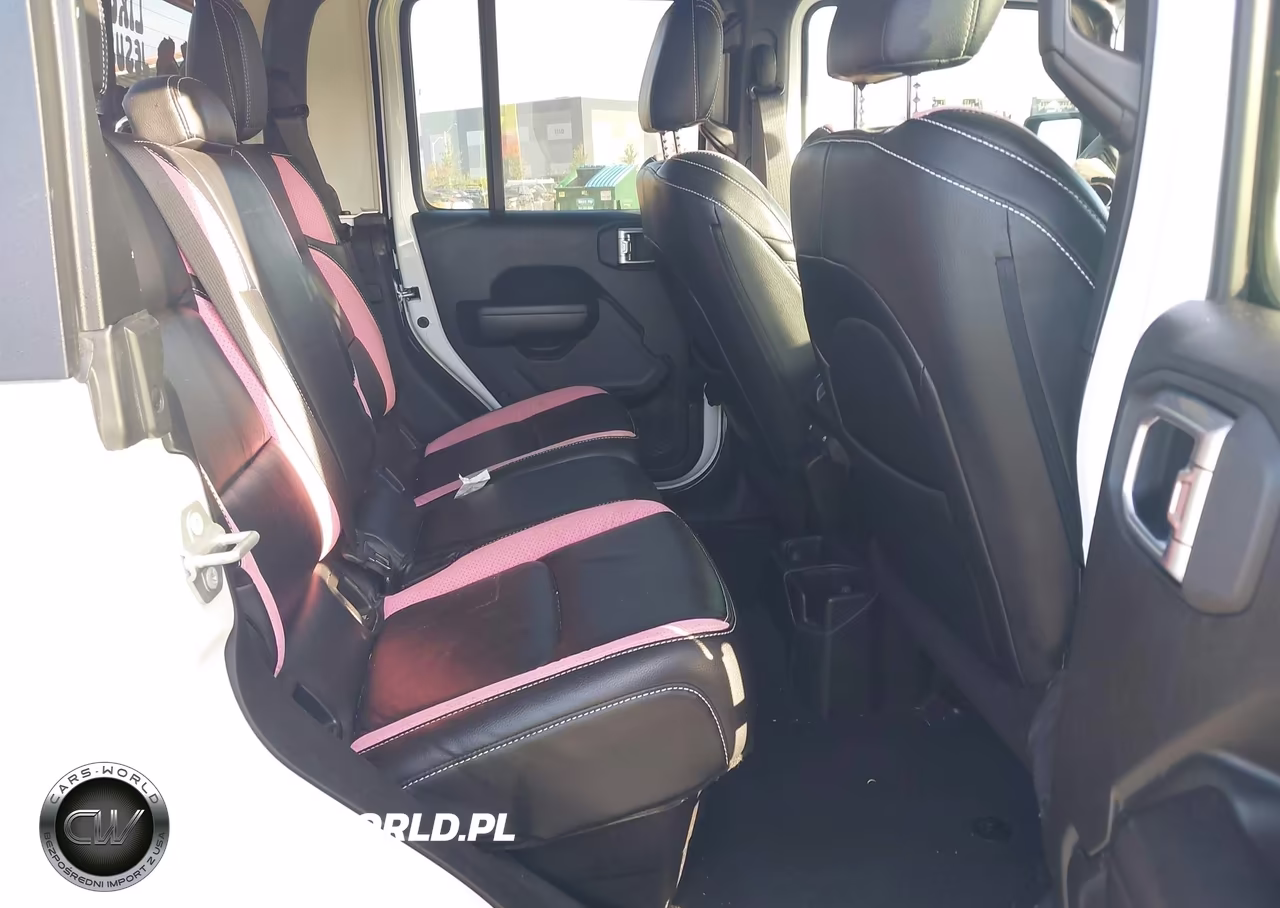 2020 Jeep Gladiator Sport S 4X4 VIN:1C6JJTAG2LL175567 - 8