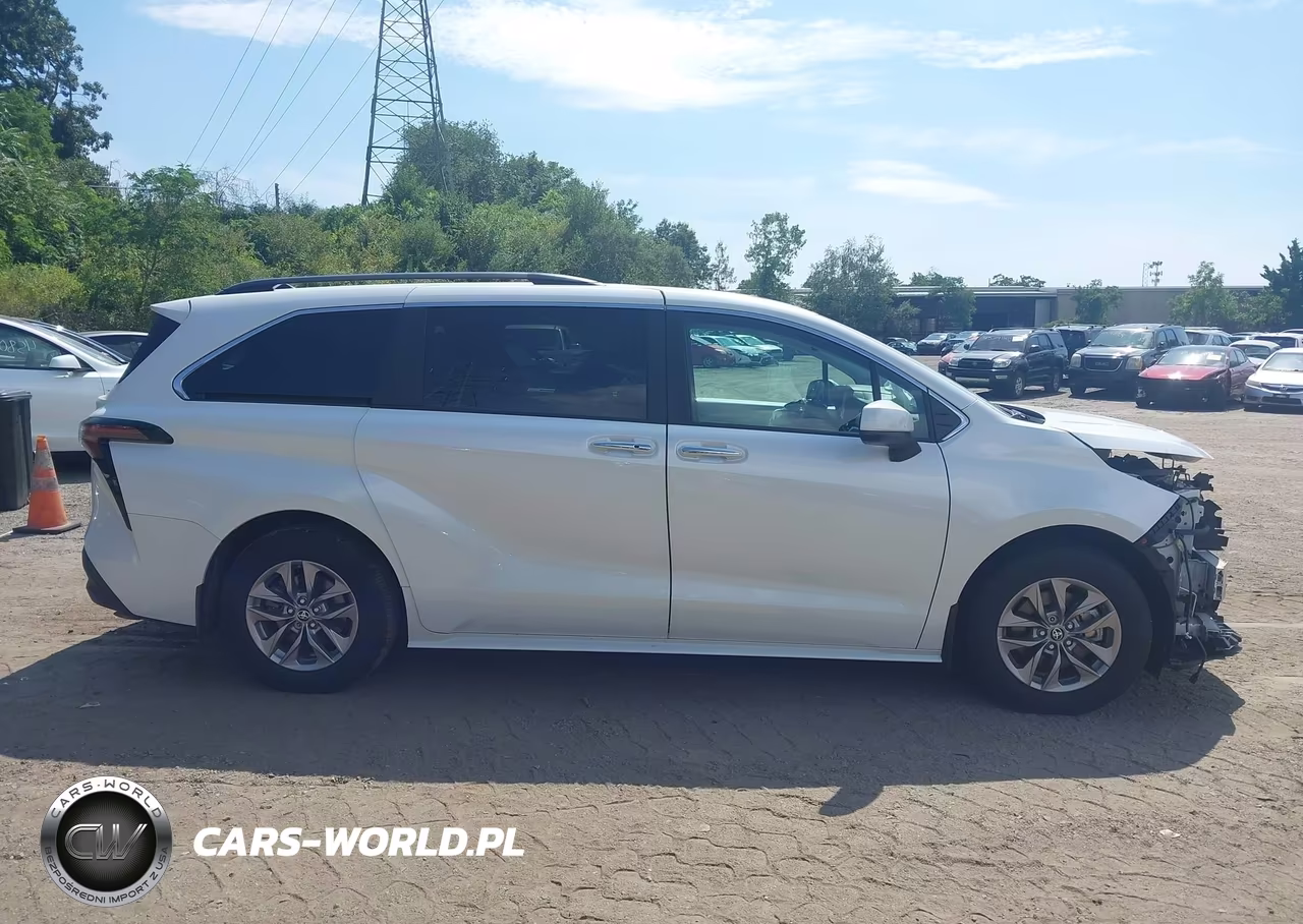 2025 Toyota Sienna Xle VIN:5TDJSKFC3SS186015 - 14