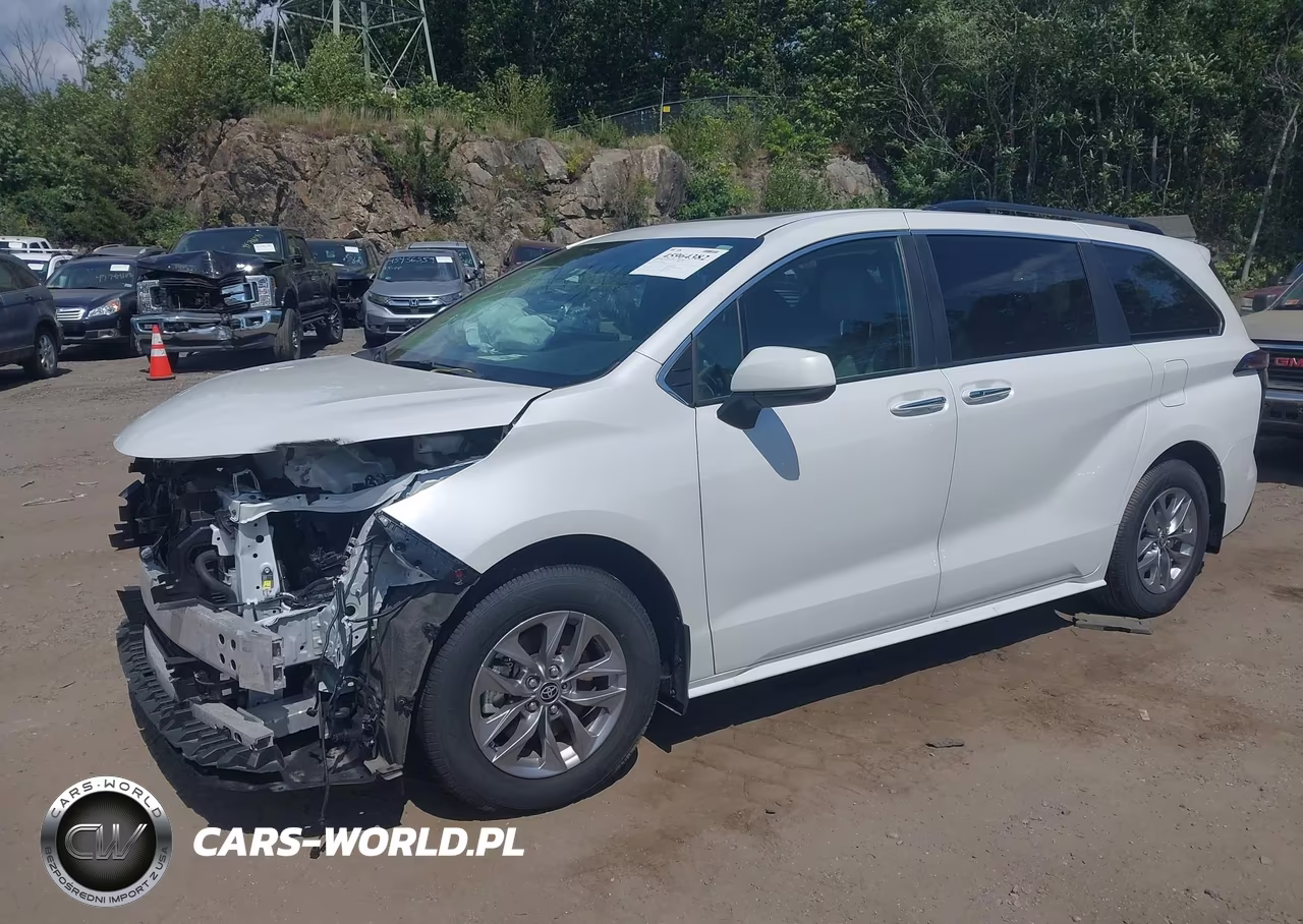 2025 Toyota Sienna Xle VIN:5TDJSKFC3SS186015 - 2