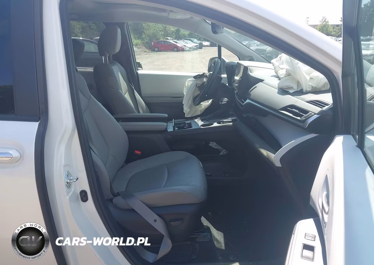 2025 Toyota Sienna Xle VIN:5TDJSKFC3SS186015 - 5