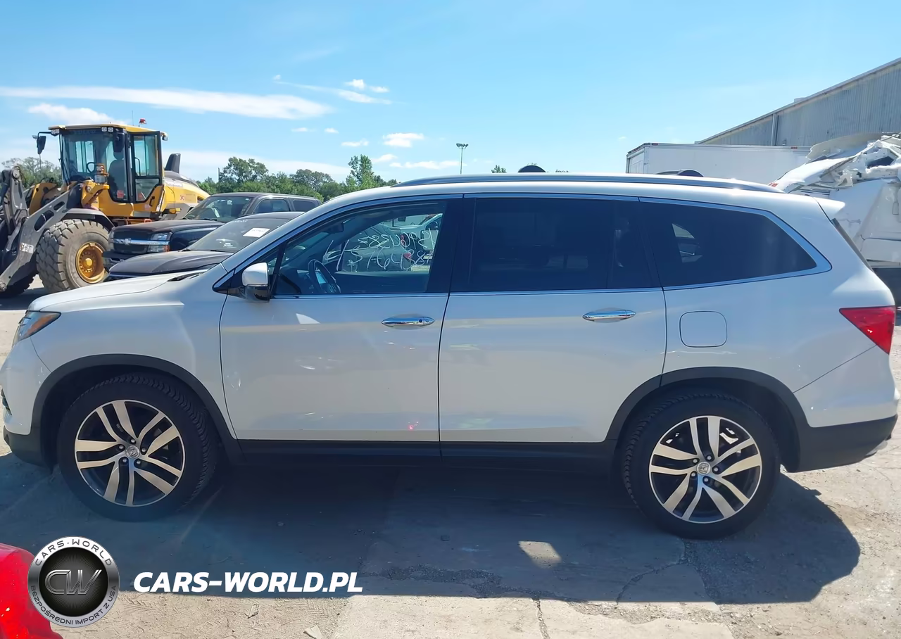 2016 Honda Pilot Elite VIN:5FNYF6H01GB014980 - 14