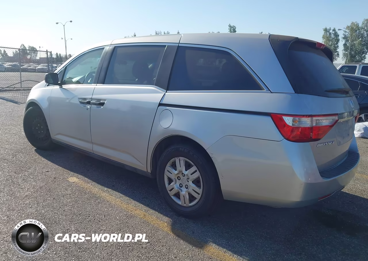 2011 Honda Odyssey Lx VIN:5FNRL5H22BB054972 - 3