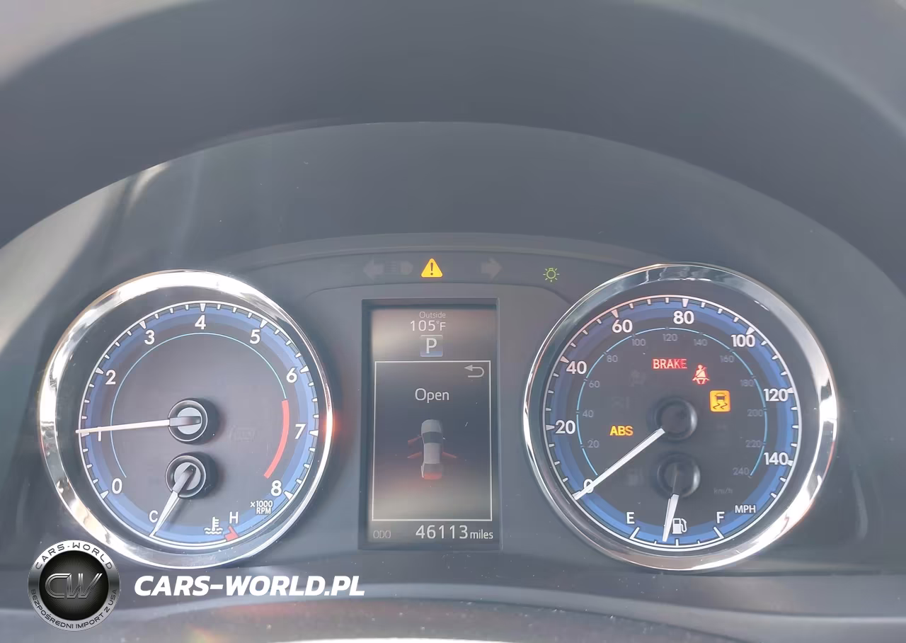 2018 Toyota Corolla Se VIN:5YFBURHE9JP785952 - 16