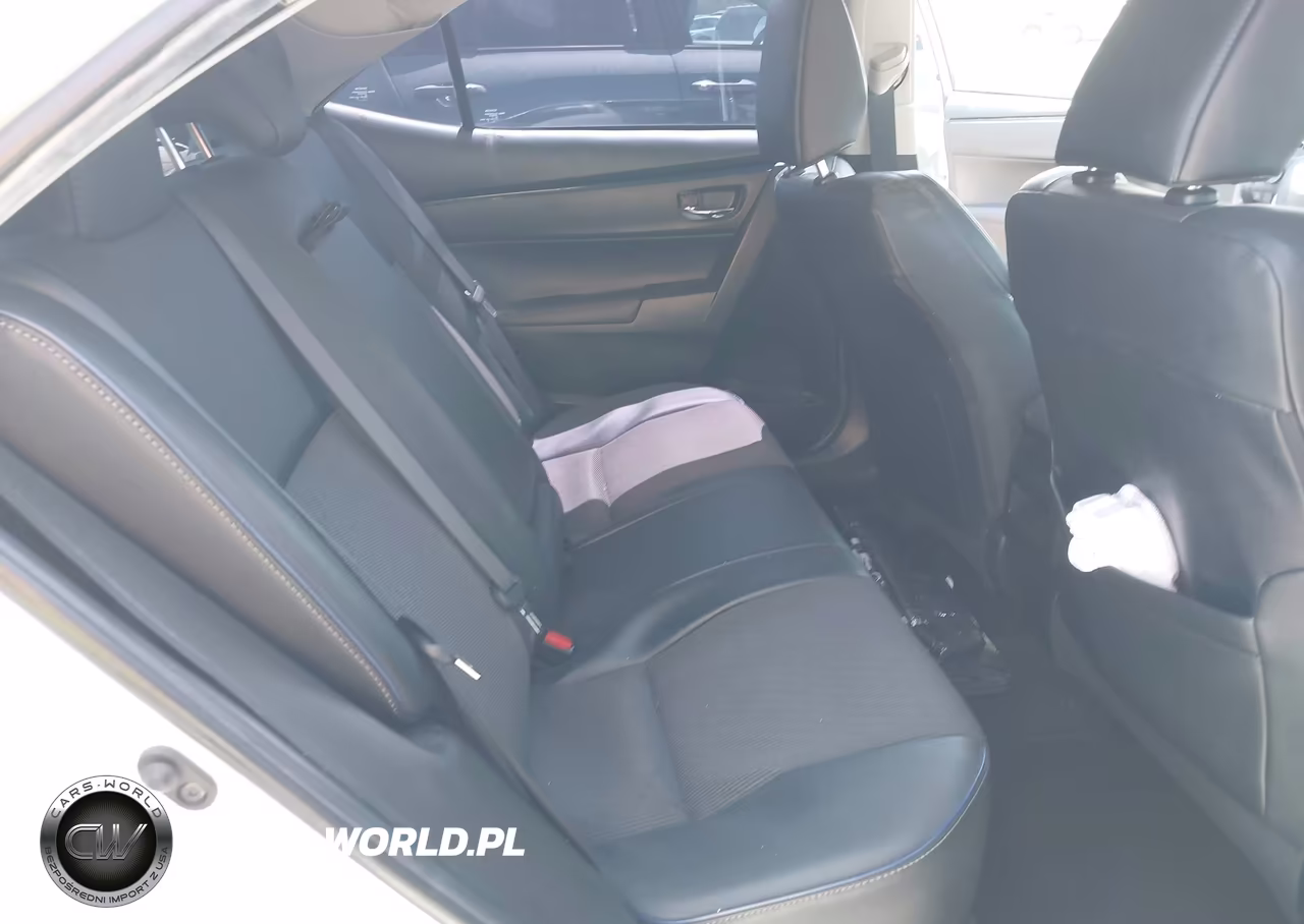 2018 Toyota Corolla Se VIN:5YFBURHE9JP785952 - 8