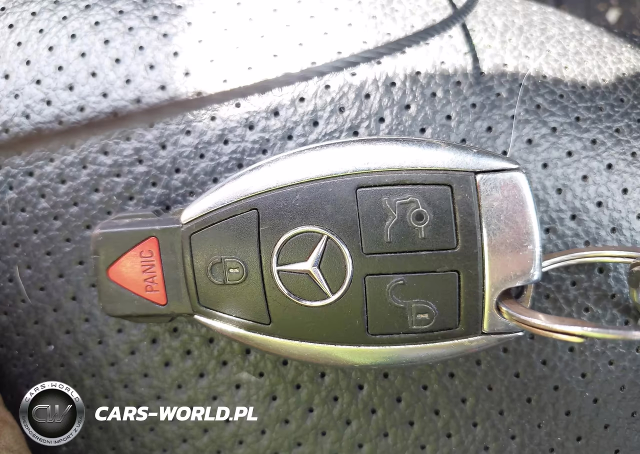 2013 Mercedes-Benz C 250 VIN:WDDGJ4HB3DG004698 - 11