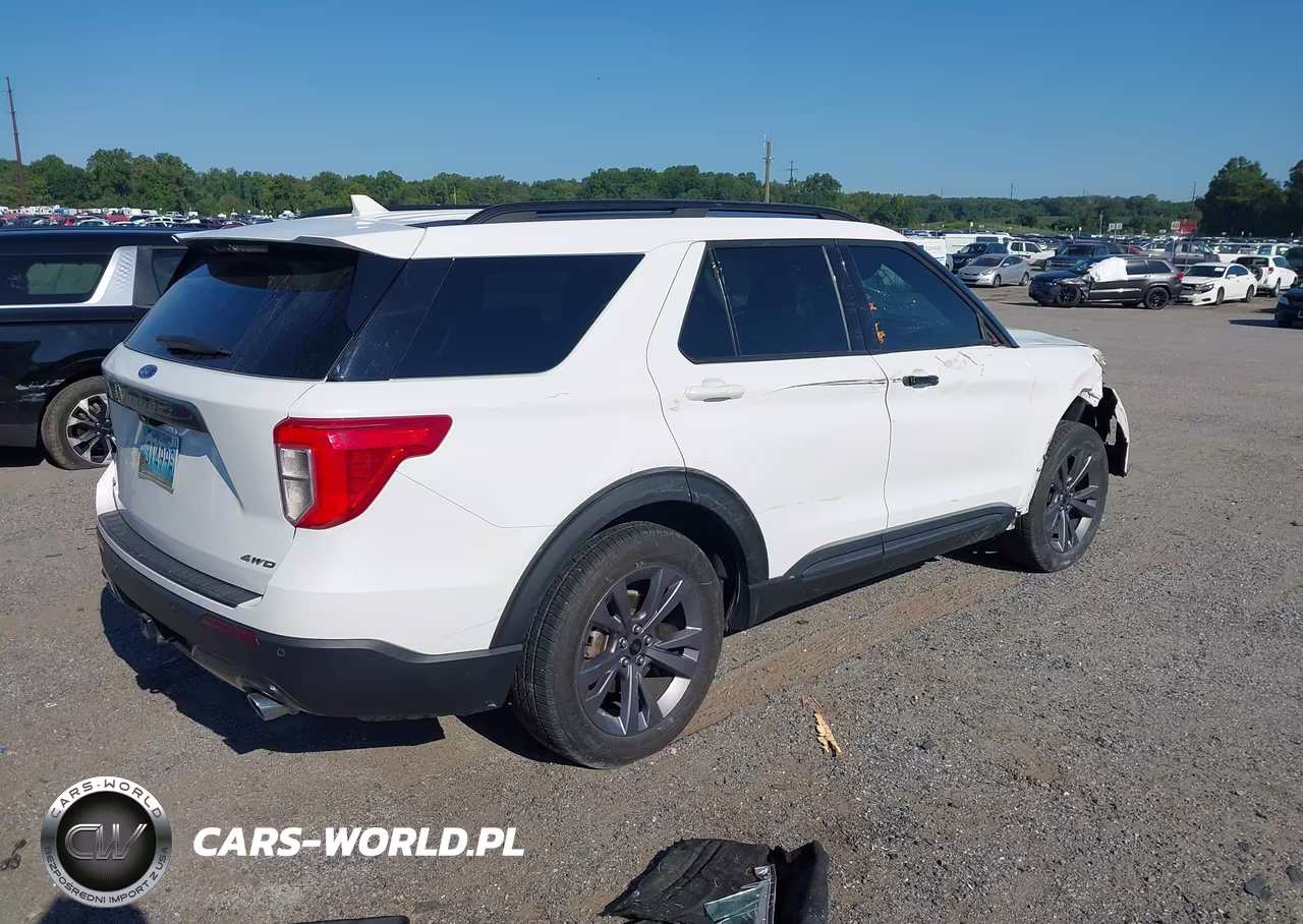 2023 Ford Explorer Xlt VIN:1FMSK8DH0PGB68560 - 4