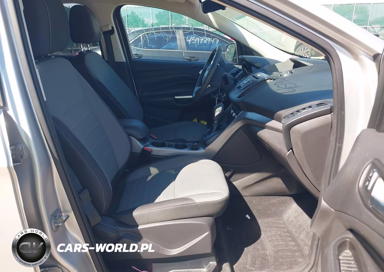 2016 Ford Escape Se VIN:1FMCU0G75GUB68705 - 5