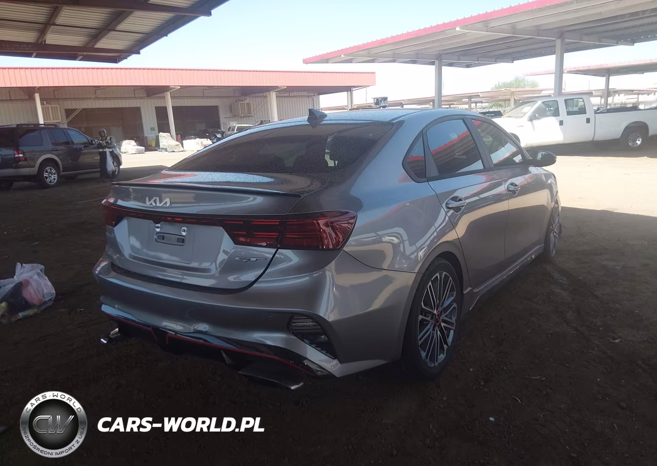 2023 Kia Forte Gt VIN:3KPF44AC5PE547281 - 4