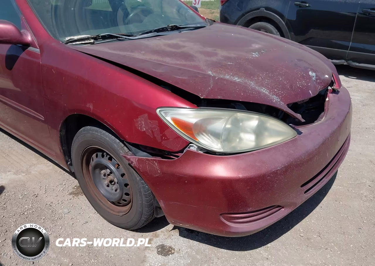 2002 Toyota Camry Le VIN:4T1BE32K92U083123 - 14