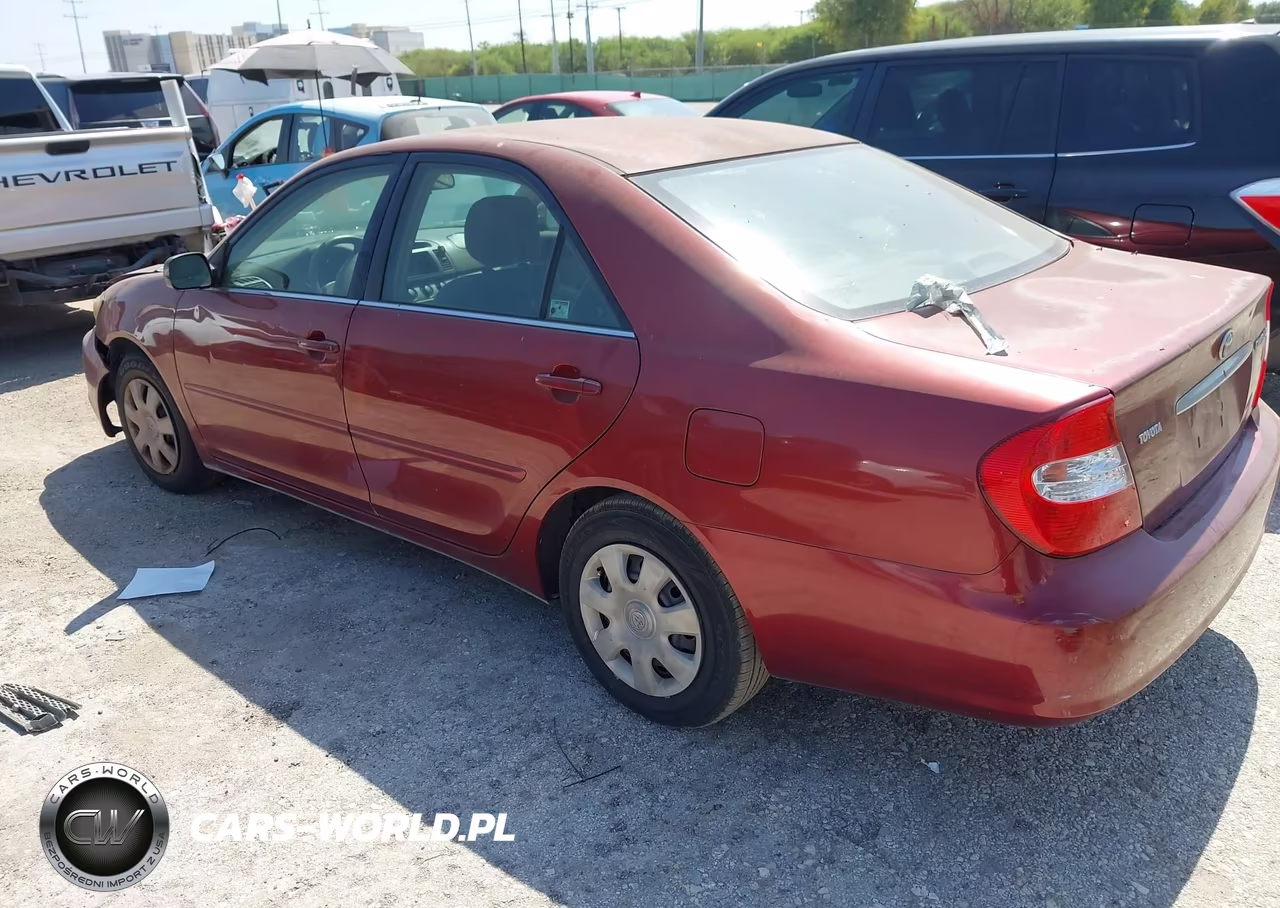 2002 Toyota Camry Le VIN:4T1BE32K92U083123 - 3
