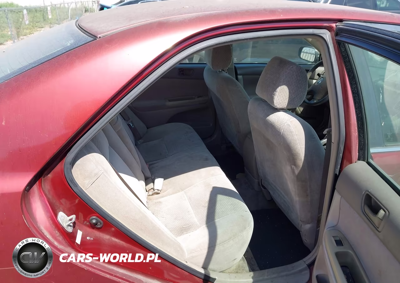 2002 Toyota Camry Le VIN:4T1BE32K92U083123 - 8