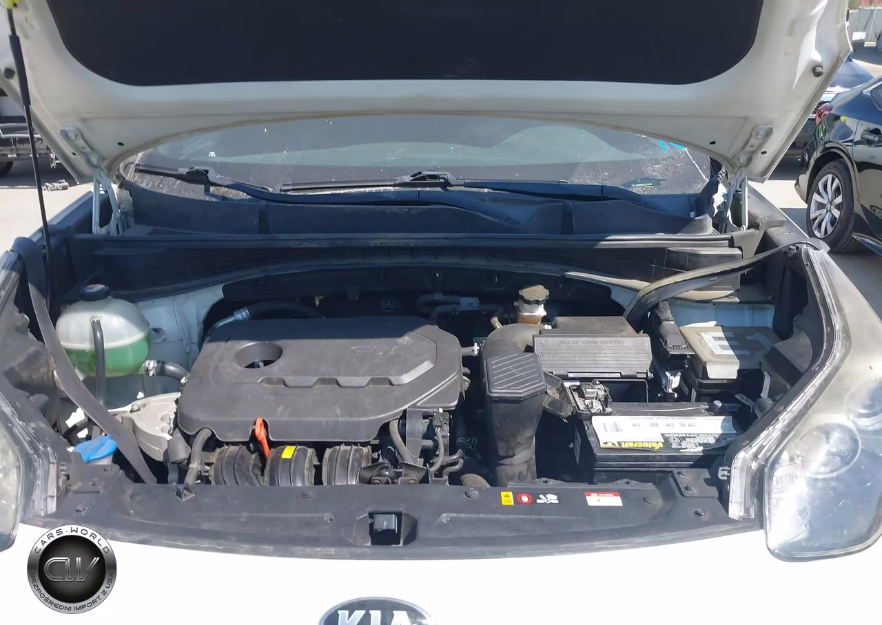 2020 Kia Sportage S VIN:KNDP63AC1L7765088 - 10