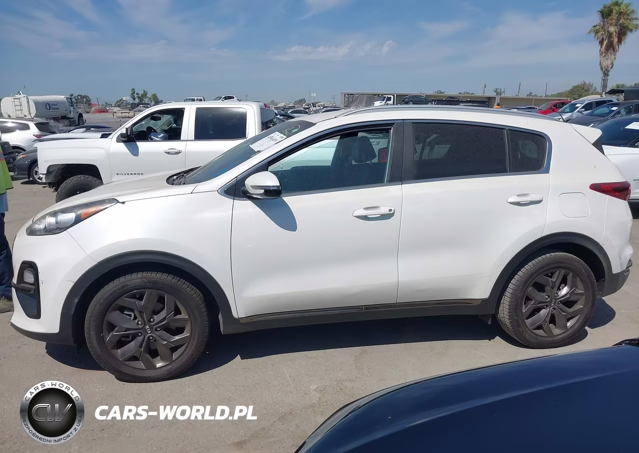 2020 Kia Sportage S VIN:KNDP63AC1L7765088 - 13