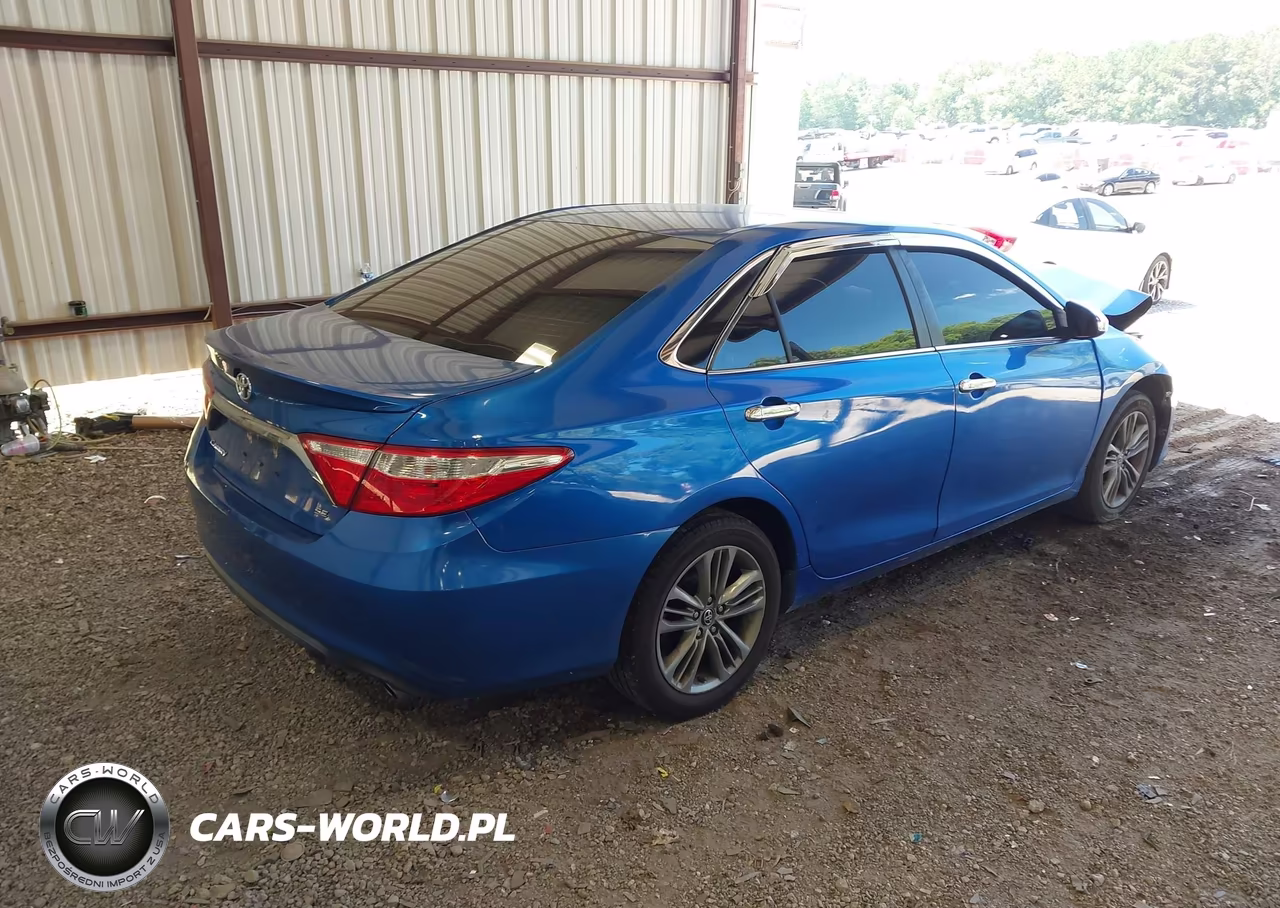 2017 Toyota Camry Se VIN:4T1BF1FK2HU673409 - 4
