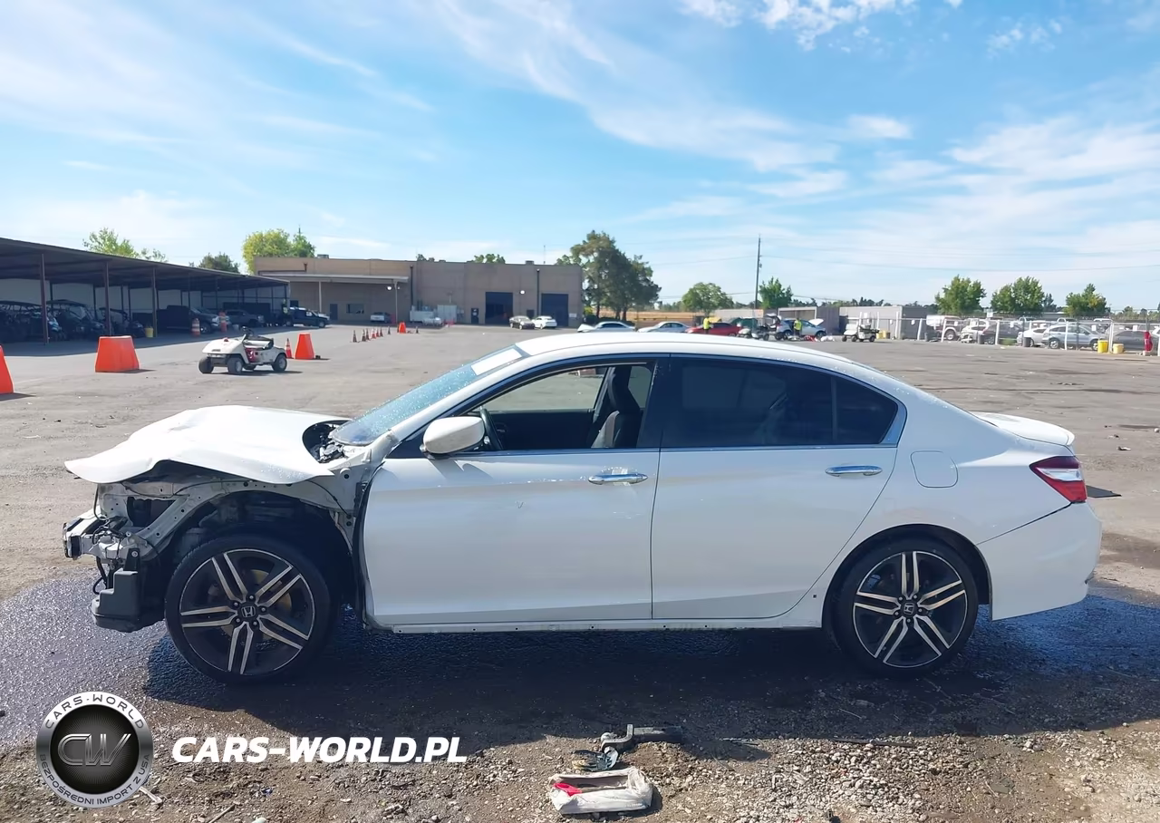 2017 Honda Accord Sport VIN:1HGCR2F68HA054356 - 14