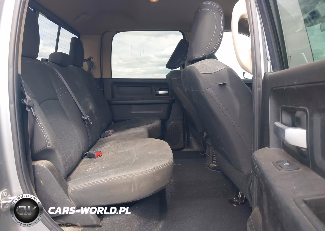 2019 Ram 2500 Tradesman 4X4 6'4 Box VIN:3C6UR5CL6KG616348 - 8