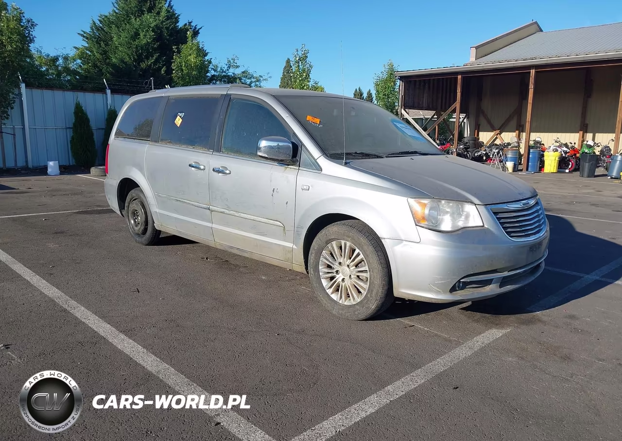 2014 Chrysler Town & Country Touring-L 30Th Anniversary – zdjęcie 1 z 22