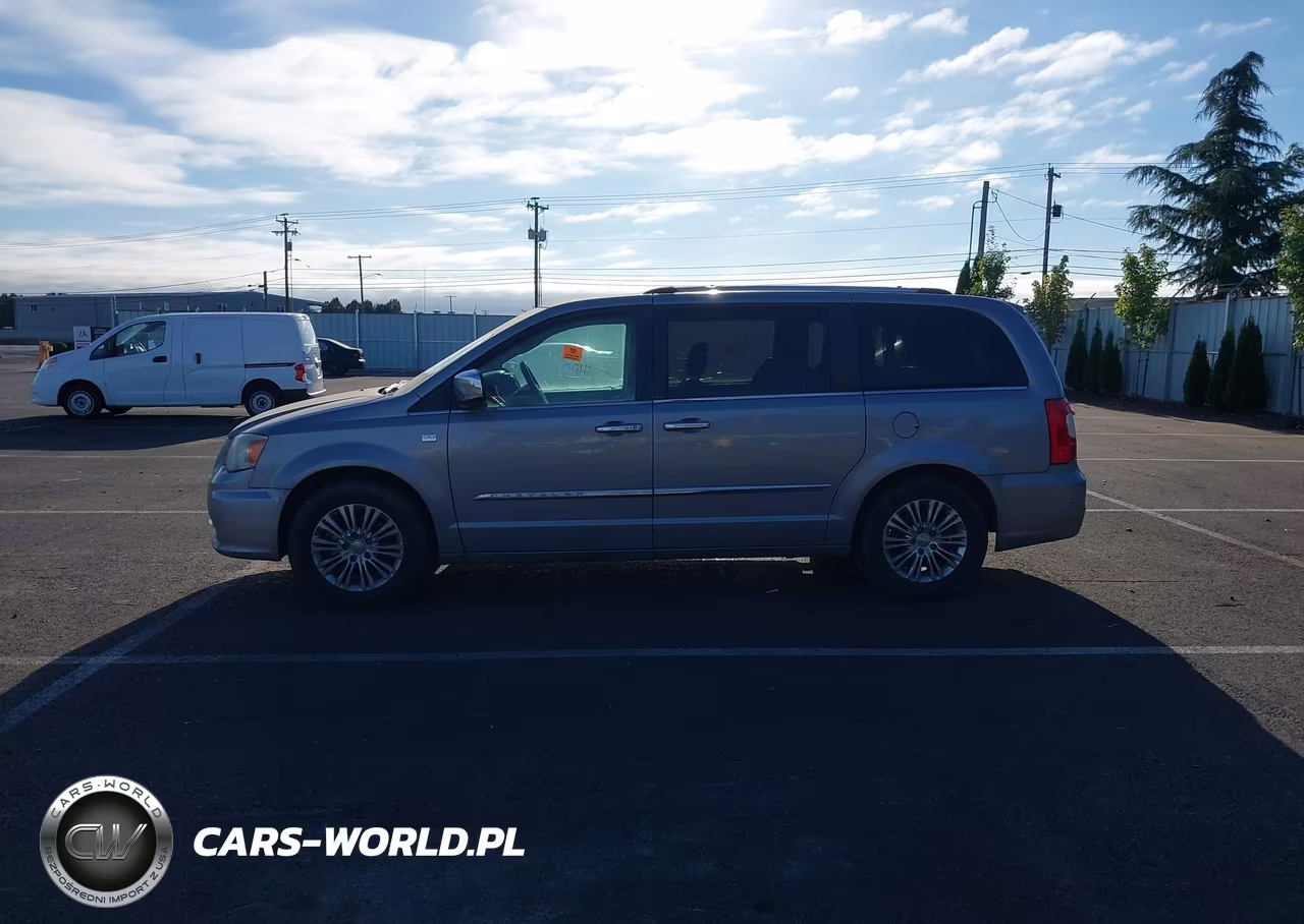 2014 Chrysler Town & Country Touring-L 30Th Anniversary VIN:2C4RC1CG9ER195963 - 15