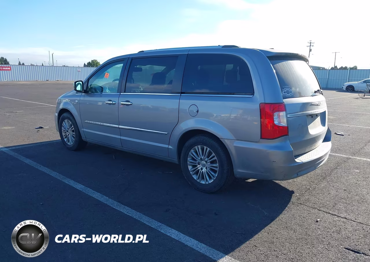 2014 Chrysler Town & Country Touring-L 30Th Anniversary VIN:2C4RC1CG9ER195963 - 3