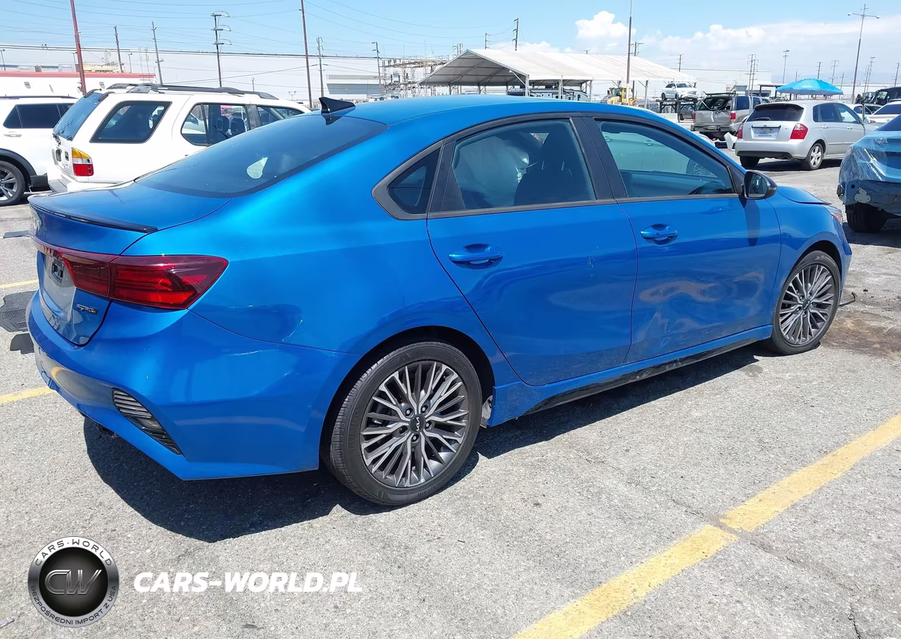 2023 Kia Forte Gt-Line VIN:3KPF54AD6PE526977 - 4