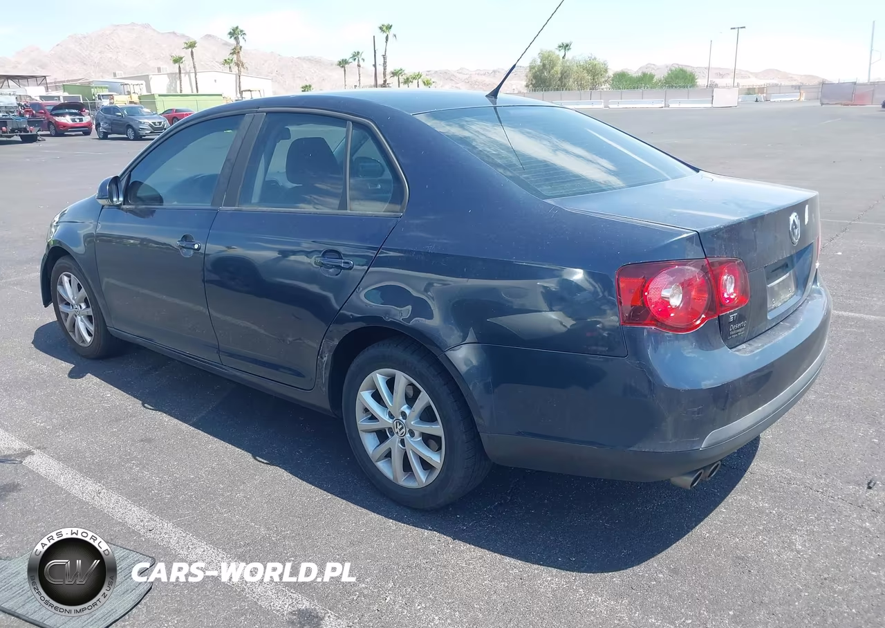 2010 Volkswagen Jetta Limited Edition VIN:3VWAZ7AJ0AM135856 - 3