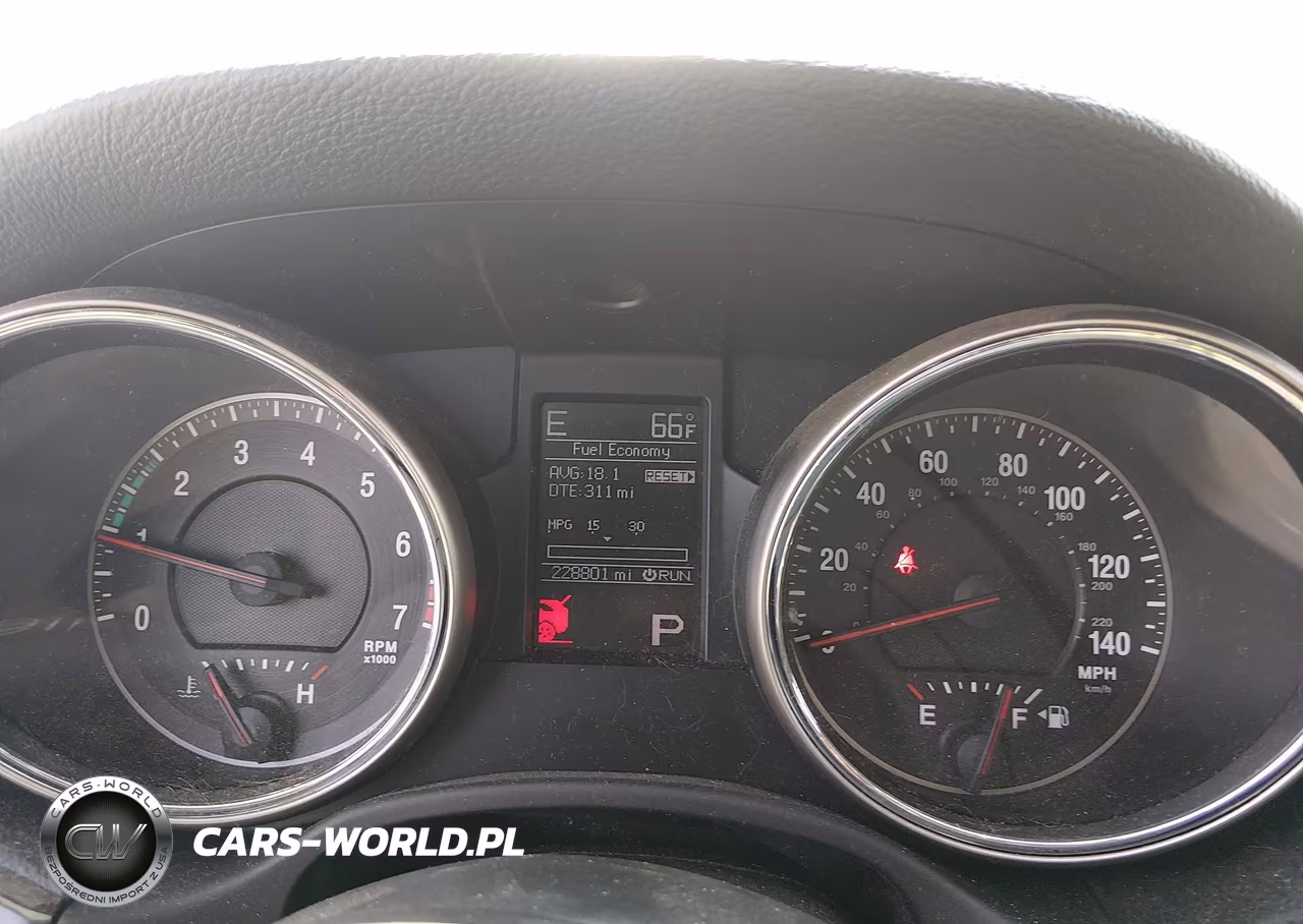 2011 Jeep Grand Cherokee Laredo VIN:1J4RR4GG3BC582694 - 7