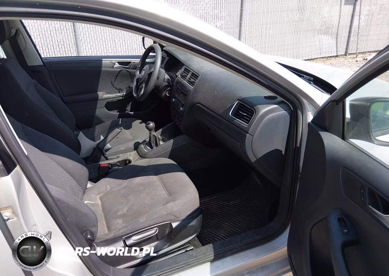 2011 Volkswagen Jetta 2.0L S VIN:3VW1K7AJ9BM372593 - 5