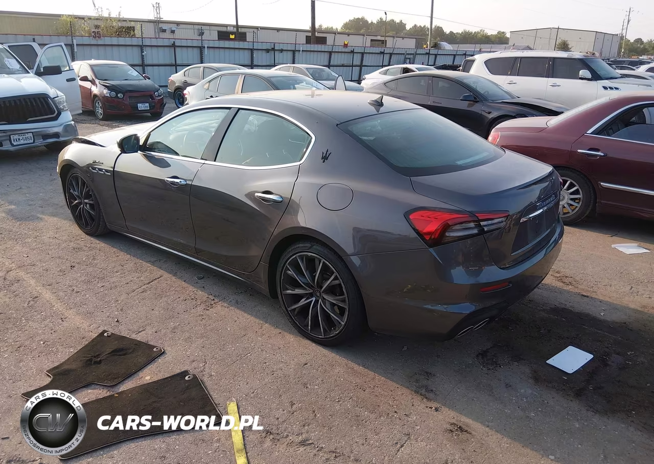 2023 Maserati Ghibli Modena VIN:ZAM57YSM4PX417232 - 3