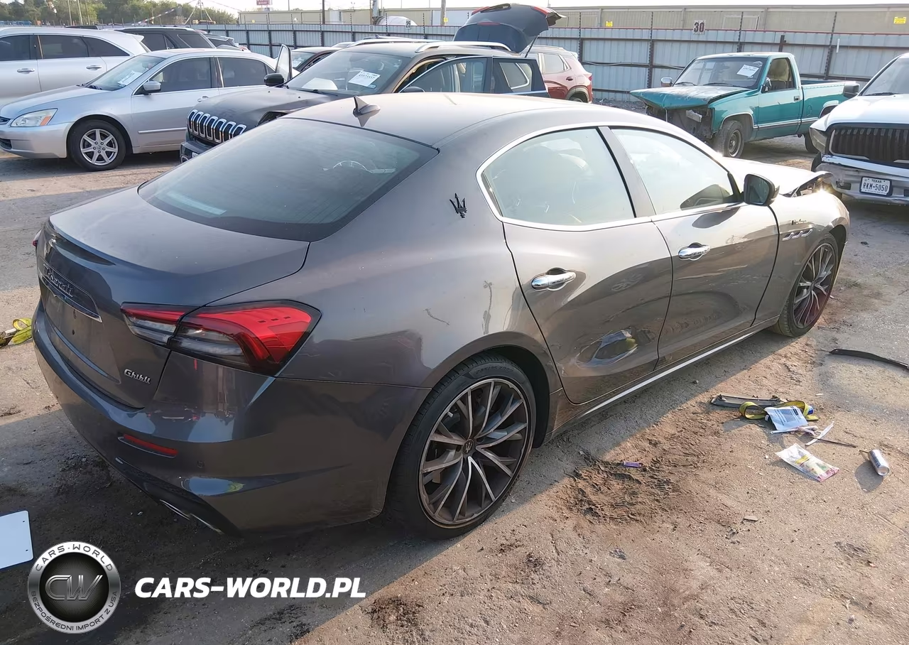 2023 Maserati Ghibli Modena VIN:ZAM57YSM4PX417232 - 4