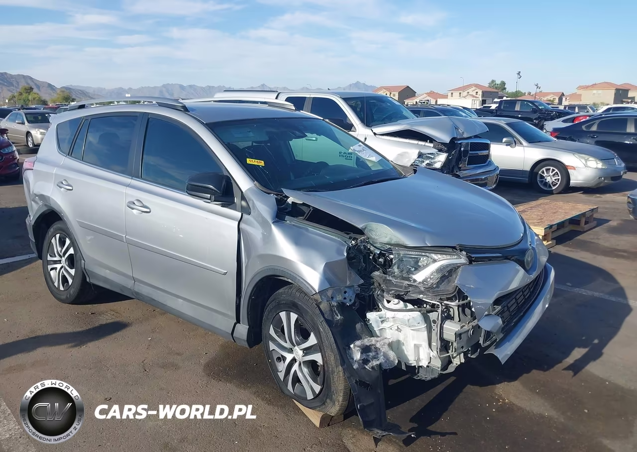 2018 Toyota Rav4 Le – zdjęcie 1 z 17