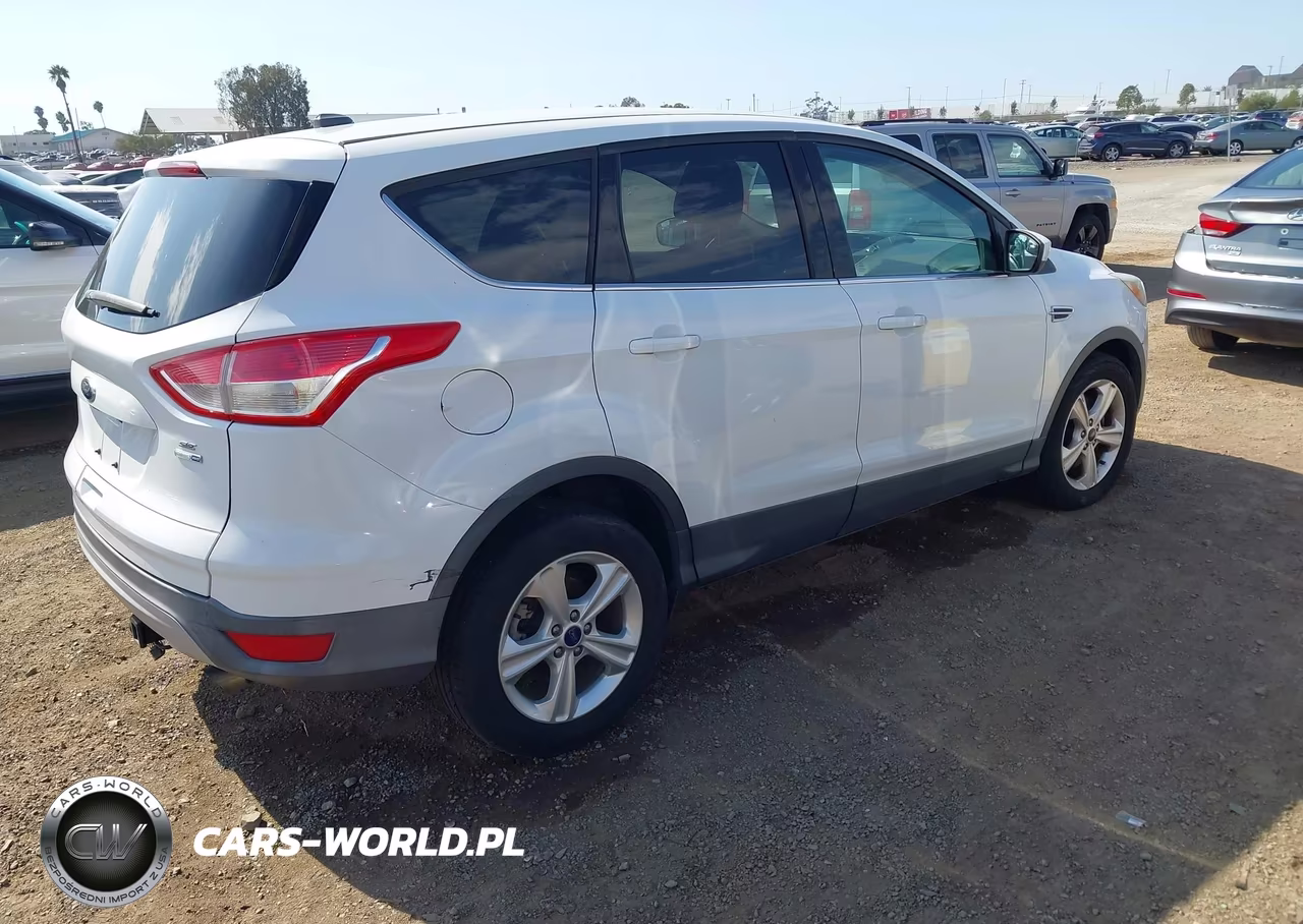 2015 Ford Escape Se VIN:1FMCU9GX5FUC28291 - 4